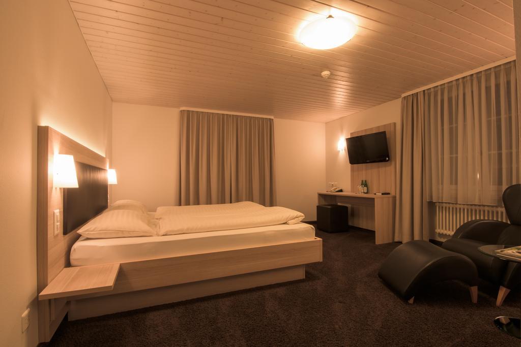 Hotel Zum Goldenen Kreuz Frauenfeld Pokój zdjęcie