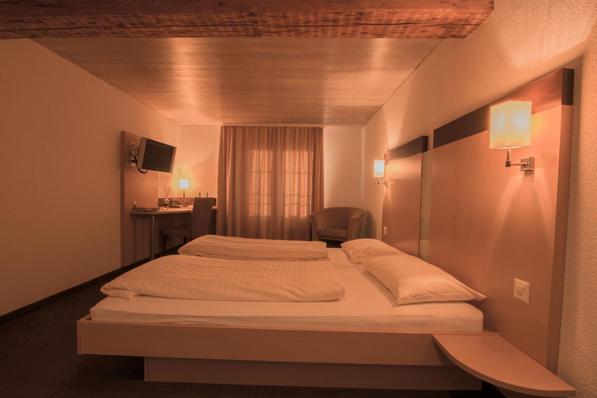Hotel Zum Goldenen Kreuz Frauenfeld Pokój zdjęcie