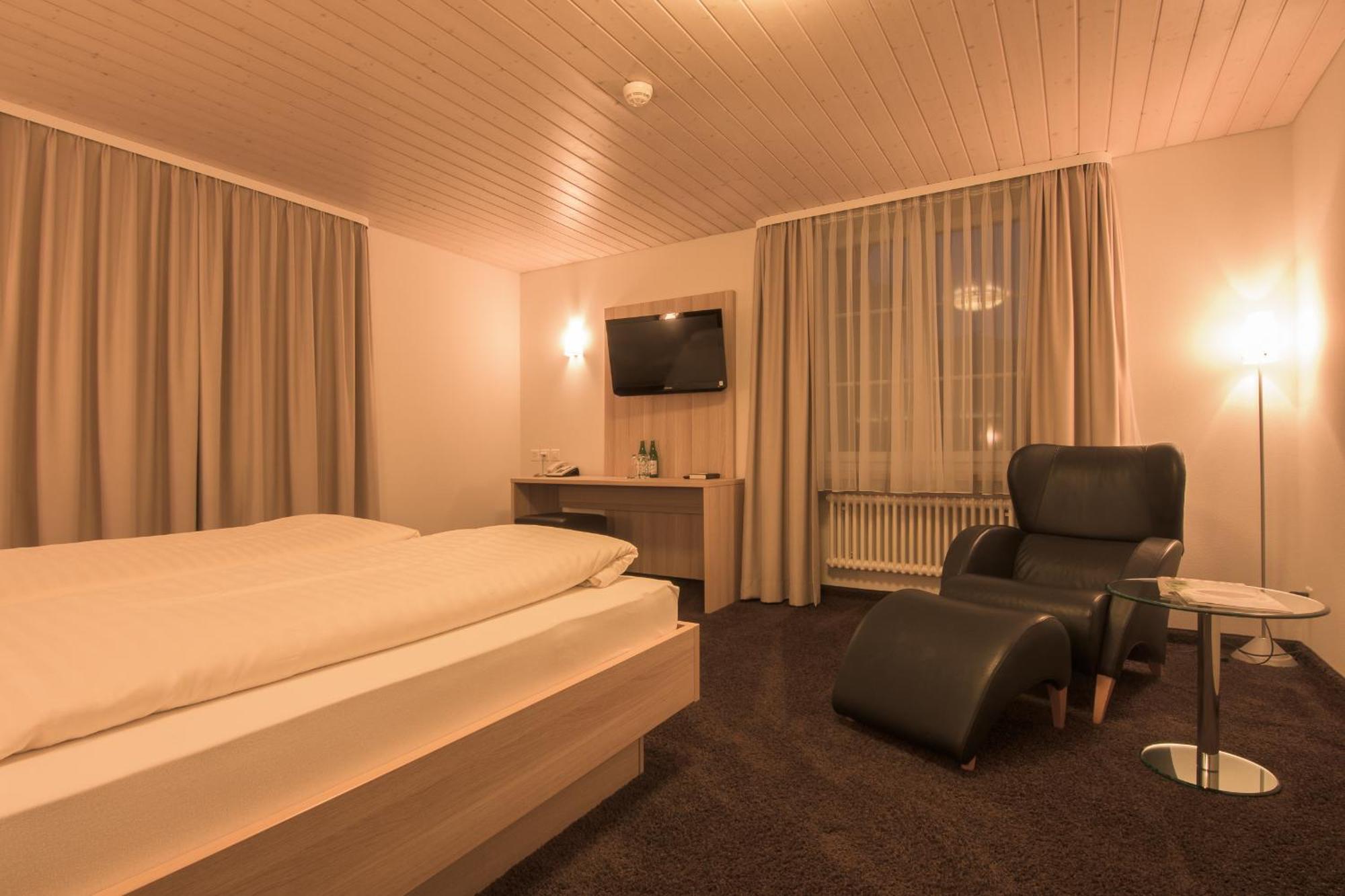 Hotel Zum Goldenen Kreuz Frauenfeld Pokój zdjęcie